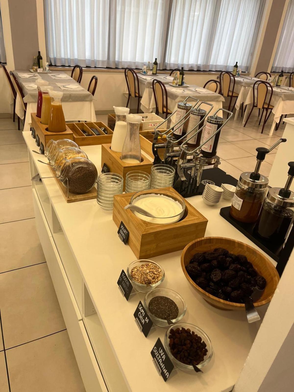 Hotel Delle Nazioni تْشيزيناتيكو المظهر الخارجي الصورة