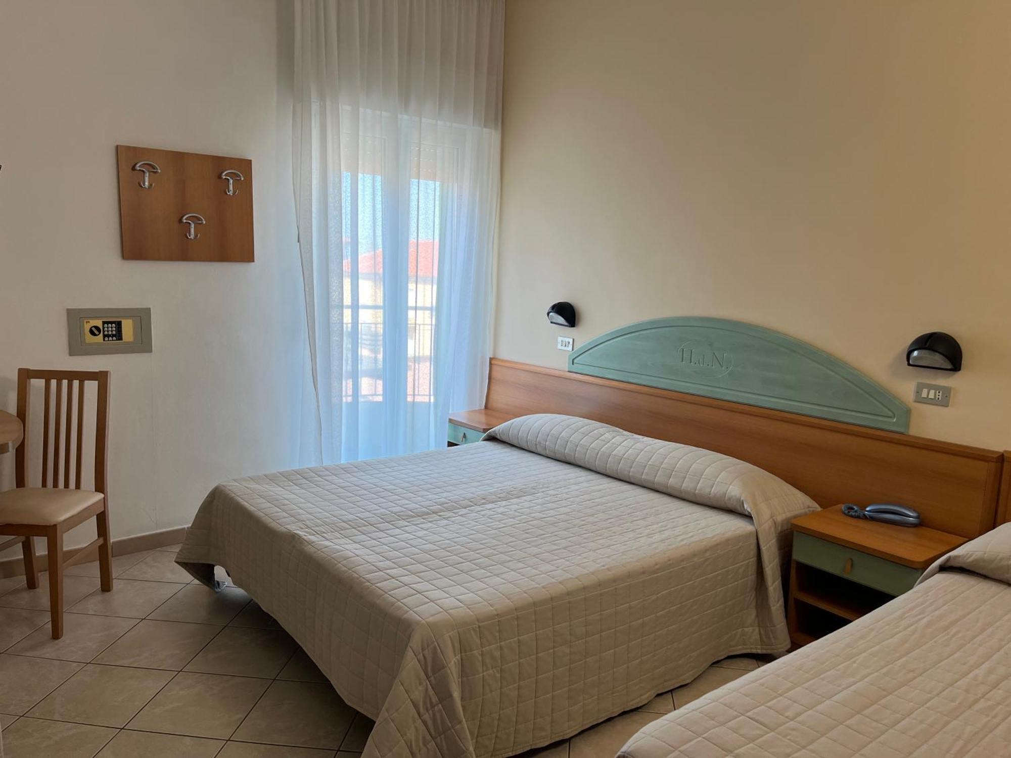 Hotel Delle Nazioni تْشيزيناتيكو المظهر الخارجي الصورة